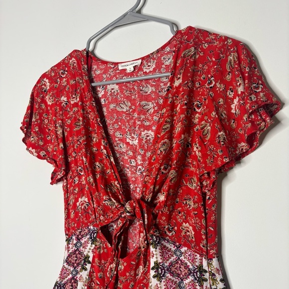 Cotton Candy LA Red Floral Tie-Front Cutout Ruffle Romper Small Bohemian - Picture 2 of 6